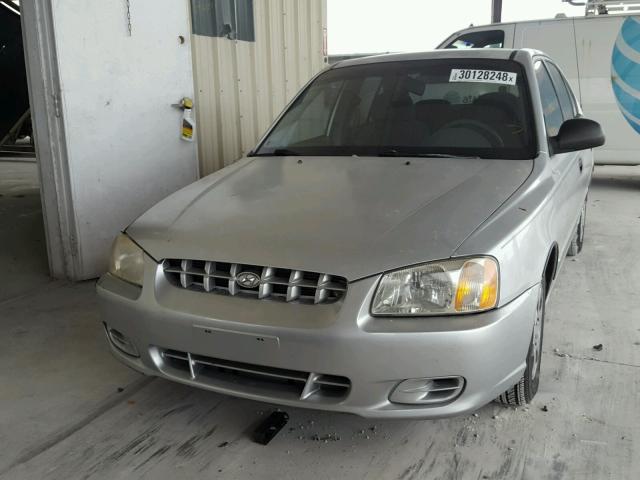 KMHCG45C62U392637 - 2002 HYUNDAI ACCENT GL GRAY photo 2