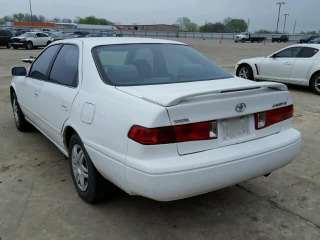 4T1BG22K61U781448 - 2001 TOYOTA CAMRY CE WHITE photo 3