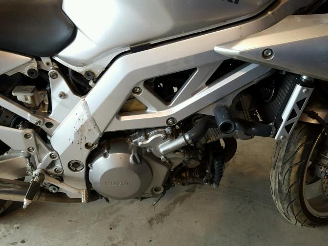 JS1VT54A932102560 - 2003 SUZUKI SV1000 SK3 SILVER photo 7