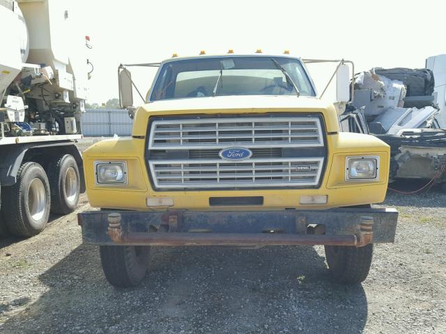 1FDPK74P4NVA26230 - 1992 FORD F700 F YELLOW photo 9