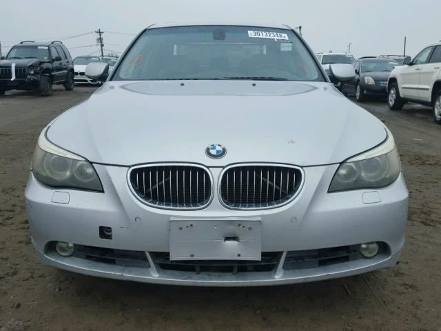 WBANB33535CN66276 - 2005 BMW 545 I SILVER photo 9