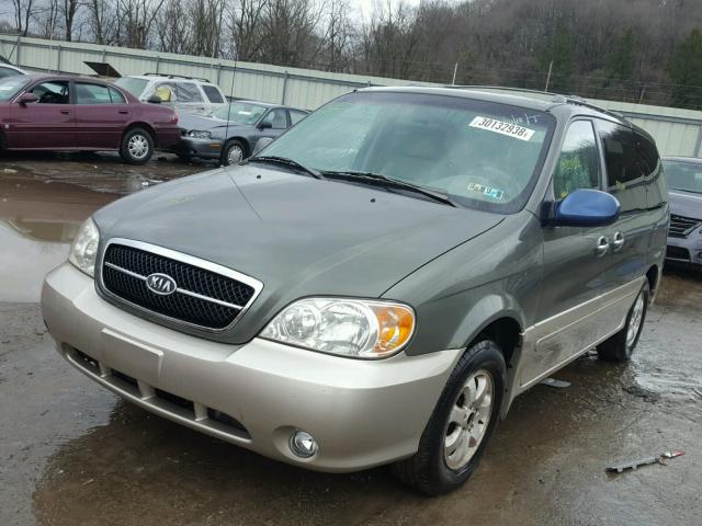 KNDUP131246518122 - 2004 KIA SEDONA EX GRAY photo 2