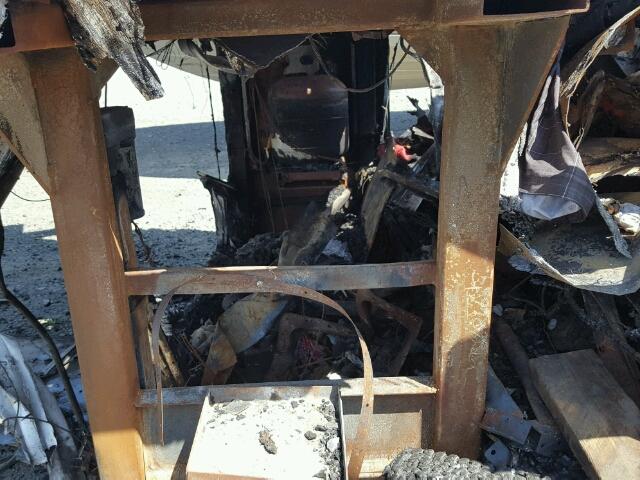 58TFE4220H5025587 - 2017 OPEN 5TH WHEEL BURN photo 8