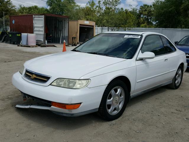 19UYA1251VL008551 - 1997 ACURA 2.2CL WHITE photo 2