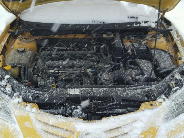 JM1BK323441192549 - 2004 MAZDA 3 S YELLOW photo 7