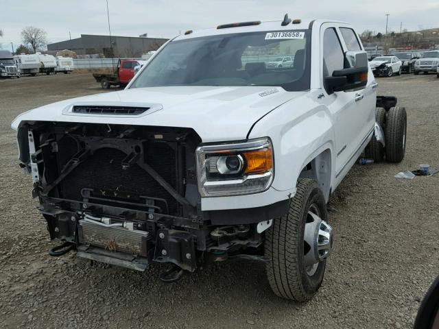 1GT42XCY3HF153891 - 2017 GMC SIERRA K35 TWO TONE photo 2