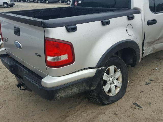 1FMEU51E58UA44612 - 2008 FORD EXPLORER S SILVER photo 9