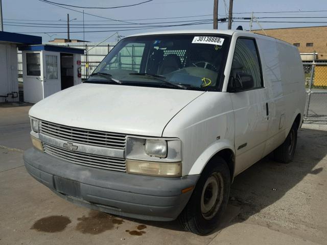 1GCDM19WXYB162950 - 2000 CHEVROLET ASTRO WHITE photo 2