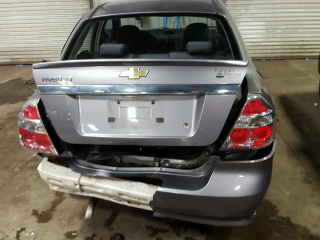 KL1TD56E99B640203 - 2009 CHEVROLET AVEO LS GRAY photo 9