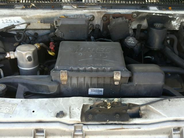 1GCDL19XX3B146896 - 2003 CHEVROLET ASTRO WHITE photo 7