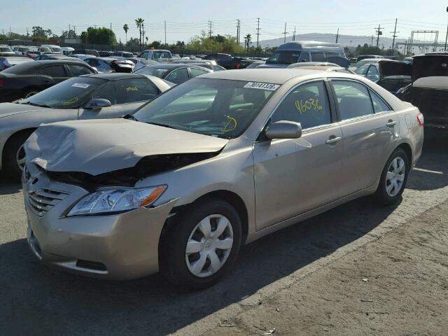 4T4BE46K39R059688 - 2009 TOYOTA CAMRY BASE GOLD photo 2