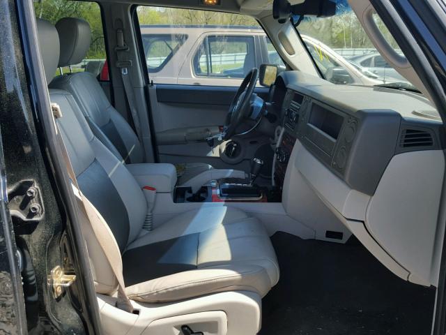 1J8HH58N46C145759 - 2006 JEEP COMMANDER BLACK photo 5