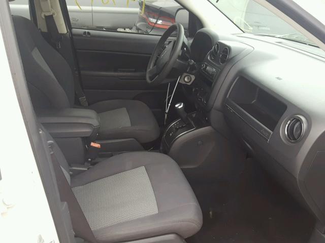 1J4FT47A69D124927 - 2009 JEEP COMPASS SP WHITE photo 5