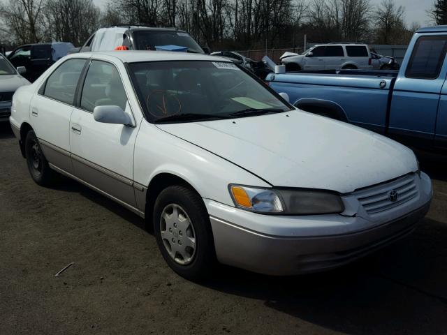 4T1BG22K7VU783974 - 1997 TOYOTA CAMRY CE WHITE photo 1