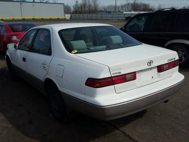 4T1BG22K7VU783974 - 1997 TOYOTA CAMRY CE WHITE photo 3