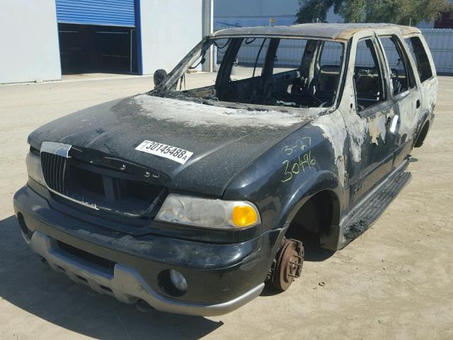 5LMFU28R11LJ24199 - 2001 LINCOLN NAVIGATOR BLACK photo 2