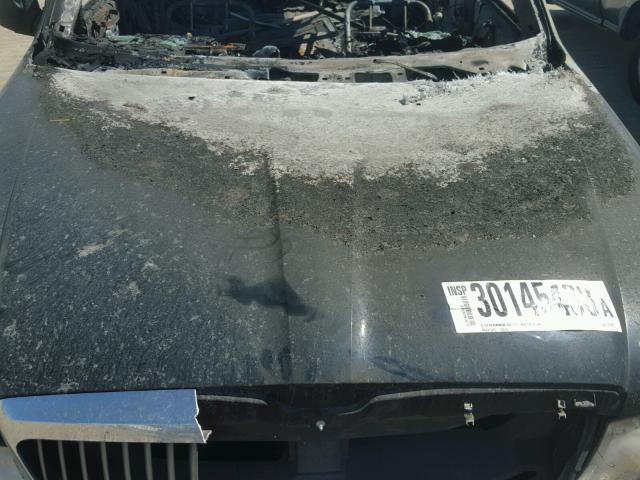 5LMFU28R11LJ24199 - 2001 LINCOLN NAVIGATOR BLACK photo 7