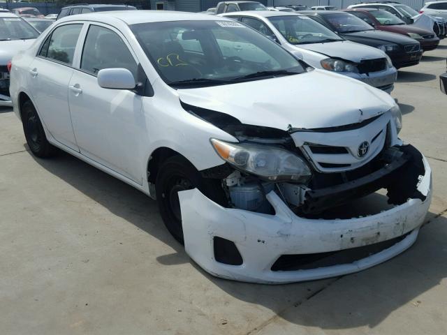 5YFBU4EE4CP039161 - 2012 TOYOTA COROLLA BA WHITE photo 1