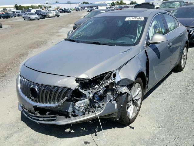 2G4GR5GX5H9140935 - 2017 BUICK REGAL PREM GRAY photo 2