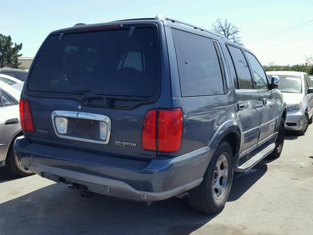 5LMFU28R51LJ18678 - 2001 LINCOLN NAVIGATOR BLUE photo 4