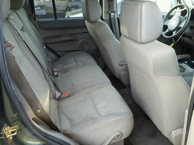 1J8HG48K76C297439 - 2006 JEEP COMMANDER GREEN photo 6