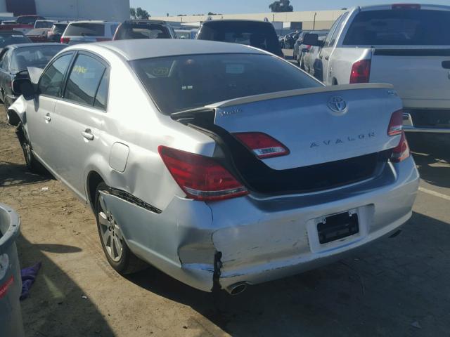 4T1BK36B65U009231 - 2005 TOYOTA AVALON XL SILVER photo 3