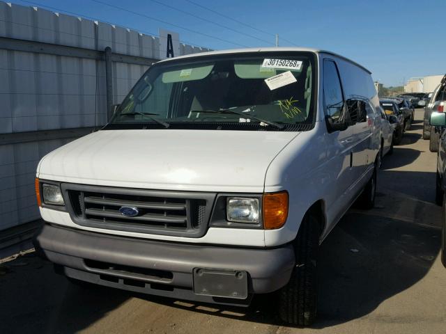 1FTRE14L76HA73721 - 2006 FORD ECONOLINE WHITE photo 2