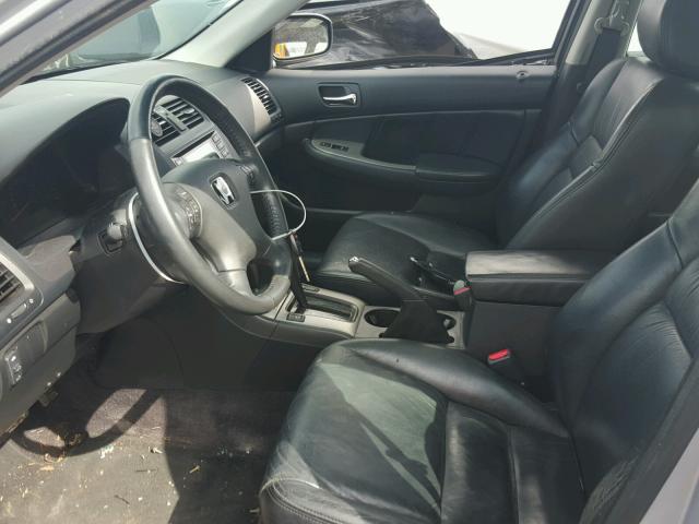 1HGCM56835A020984 - 2005 HONDA ACCORD EX SILVER photo 5