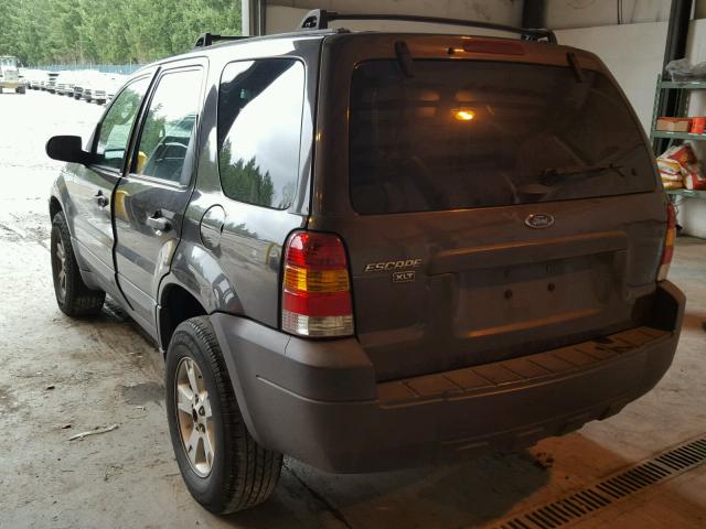 1FMYU03Z06KB57344 - 2006 FORD ESCAPE XLT GRAY photo 3