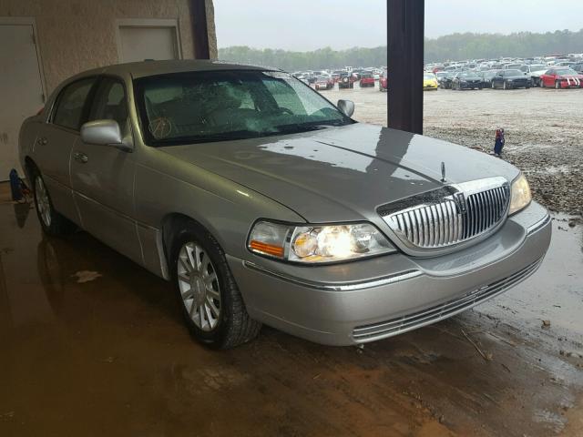 1LNHM81V26Y617325 - 2006 LINCOLN TOWN CAR S SILVER photo 1