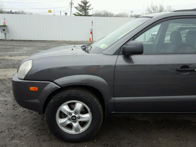 KM8JM12BX7U611049 - 2007 HYUNDAI TUCSON GLS GRAY photo 9