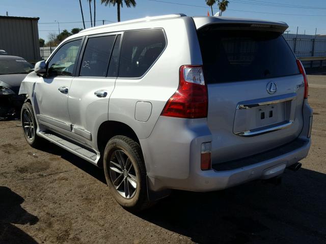 JTJJM7FX2C5047184 - 2012 LEXUS GX PREMIUM SILVER photo 3