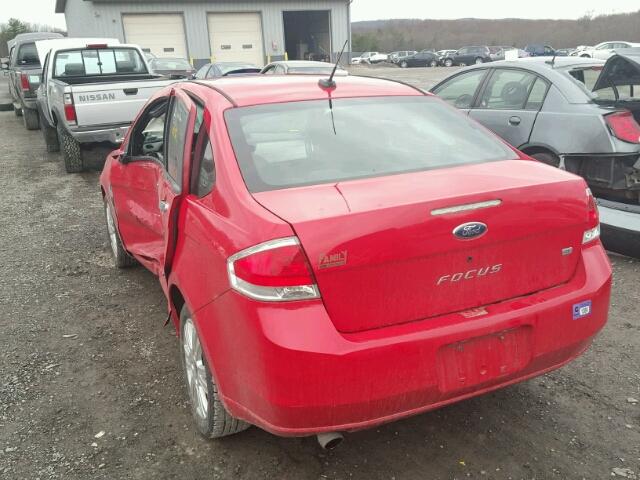 1FAHP35N78W222571 - 2008 FORD FOCUS SE RED photo 3