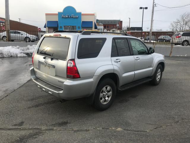 JTEBU14R08K006940 - 2008 TOYOTA 4RUNNER SR SILVER photo 4