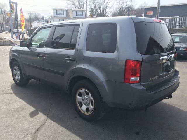 5FNYF482X9B044424 - 2009 HONDA PILOT LX GRAY photo 3