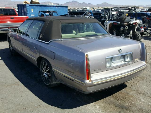 1G6KE54Y0WU718174 - 1998 CADILLAC DEVILLE DE TAN photo 3