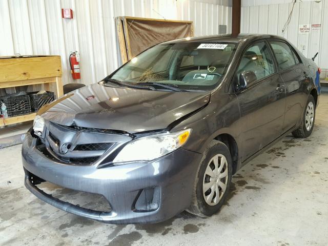 2T1BU4EE9BC573352 - 2011 TOYOTA COROLLA BA GRAY photo 2