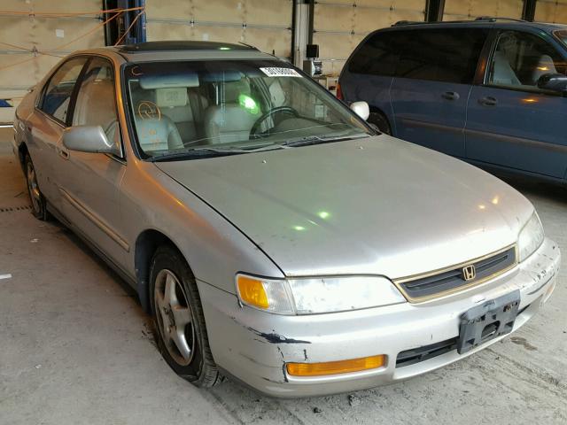 1HGCD5667TA050792 - 1996 HONDA ACCORD EX SILVER photo 1