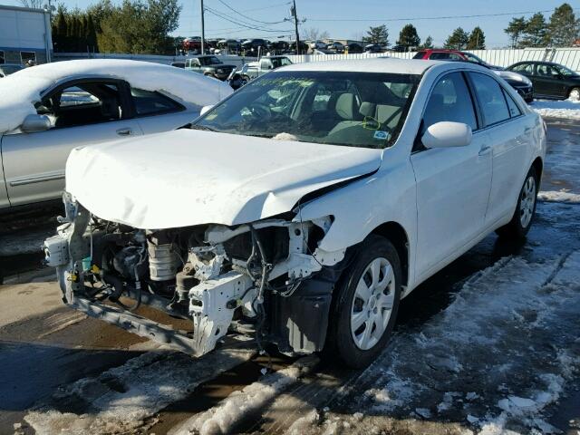 4T4BF3EK5BR166773 - 2011 TOYOTA CAMRY/SE/L WHITE photo 2