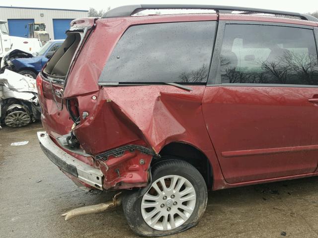 5TDZK22C99S246785 - 2009 TOYOTA SIENNA XLE MAROON photo 9