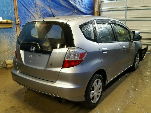 JHMGE8H27AC004596 - 2010 HONDA FIT SILVER photo 4