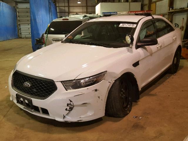 1FAHP2L85EG185565 - 2014 FORD TAURUS POL WHITE photo 2