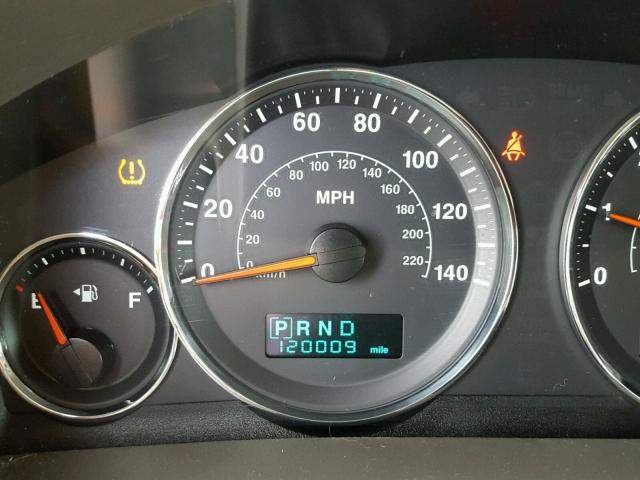 1J8HG48K47C604423 - 2007 JEEP COMMANDER MAROON photo 8