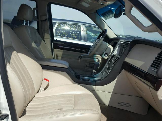 5LMEU78H23ZJ34692 - 2003 LINCOLN AVIATOR 白色 照片 5