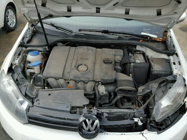 WVWAB7AJ9BW166970 - 2011 VOLKSWAGEN GOLF 白色 照片 7