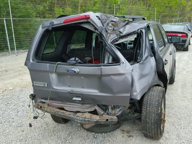 1FMCU0D74BKB83012 - 2011 FORD ESCAPE XLT GRAY photo 9