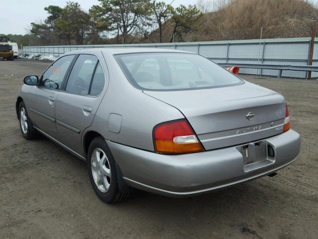 1N4DL01DXXC185442 - 1999 NISSAN ALTIMA XE GRAY photo 3