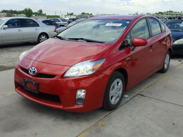 JTDKN3DU6B5305419 - 2011 TOYOTA PRIUS RED photo 2