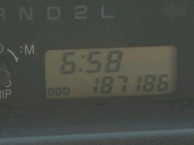 JTLKT324840161529 - 2004 TOYOTA SCION XB 银色 照片 8