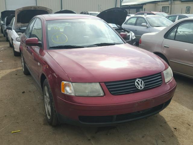 WVWUH23B2YE199117 - 2000 VOLKSWAGEN PASSAT GLX RED photo 1